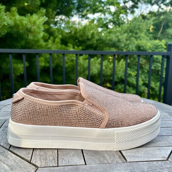 G by GUESS Cherita Sneakers‎ Womens Sz 10 Dusty Pink Rhinestone Platform Slip On - Picture 1 of 8